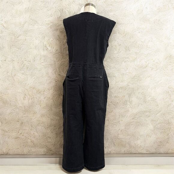 Black Sleeveless Jumpsuit - Picture 3 of 8